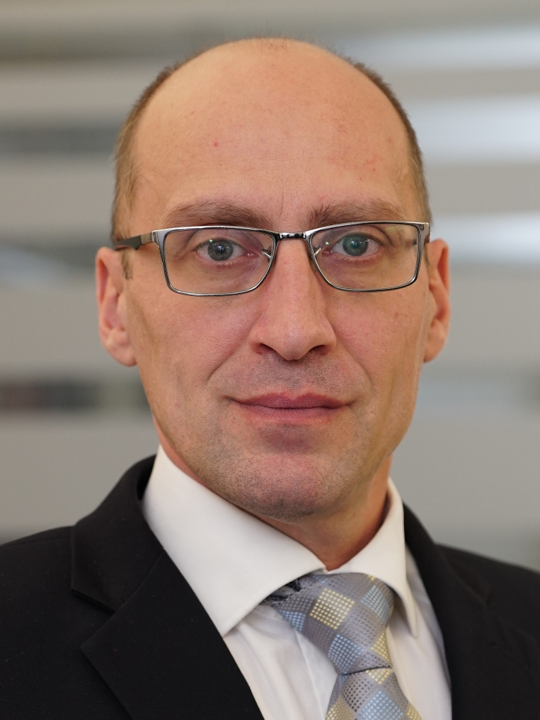 Jonathan Ferris ex FIAU