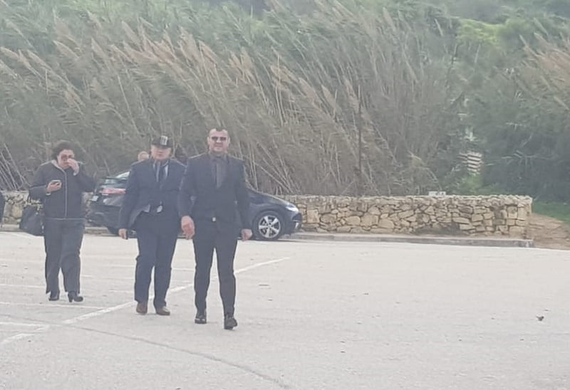 Kristijan Curavić White Flag